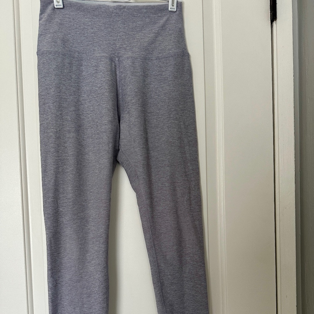 Beyond Yoga Space Dye Leggings Size Large Wisteria Lilac